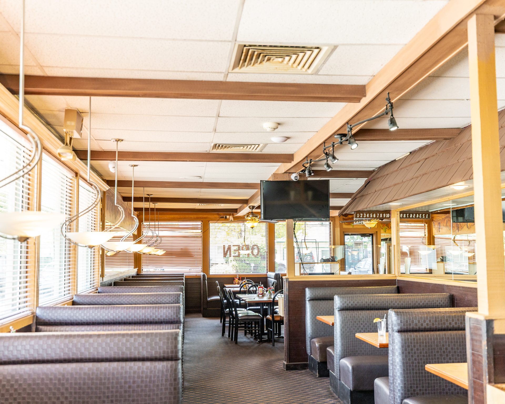 A Comfortable Dining Experience